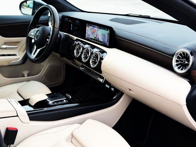 Mercedes-BenzCLA Shooting Brake CLA 200 d 110 kW (150 CV) Vehículo usado en Barcelona - 32