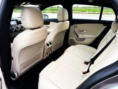 Mercedes-Benz CLA Shooting Brake CLA 200 d 110 kW (150 CV) Mercedes-Benz CLA Shooting Brake CLA 200 d 110 kW (150 CV)