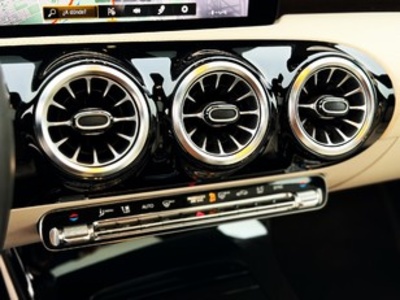 Mercedes-Benz CLA Shooting Brake CLA 200 d 110 kW (150 CV) Mercedes-Benz CLA Shooting Brake CLA 200 d 110 kW (150 CV)