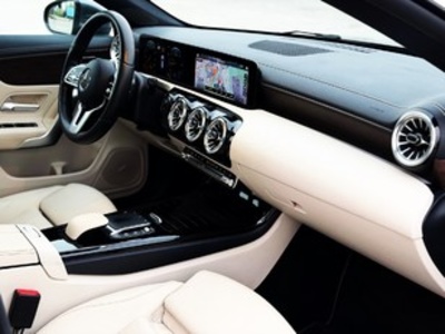 Mercedes-Benz CLA Shooting Brake CLA 200 d 110 kW (150 CV) Mercedes-Benz CLA Shooting Brake CLA 200 d 110 kW (150 CV)