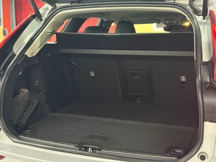 VolvoXC60 B4 D Plus Bright AWD Auto 145 kW (197 CV) Vehículo usado en Barcelona - 9 VolvoXC60 B4 D Plus Bright AWD Auto 145 kW (197 CV) Vehículo usado en Barcelona - 9