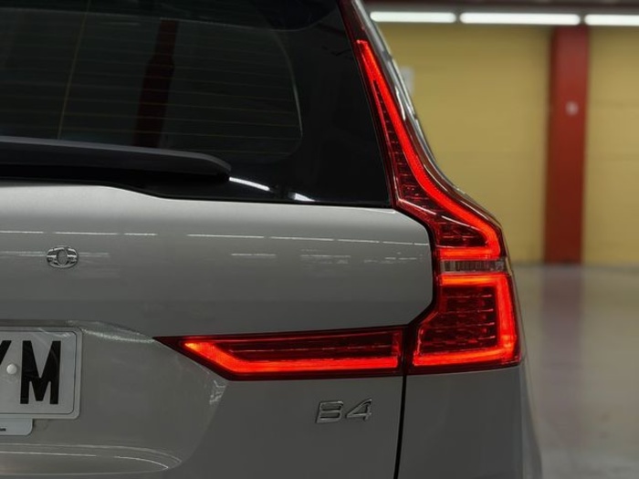 VolvoXC60 B4 D Plus Bright AWD Auto 145 kW (197 CV) Vehículo usado en Barcelona - 11 VolvoXC60 B4 D Plus Bright AWD Auto 145 kW (197 CV) Vehículo usado en Barcelona - 11