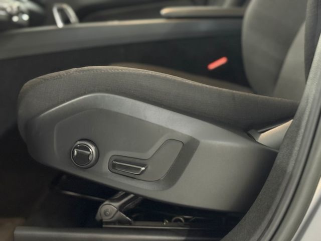 VolvoXC60 B4 D Plus Bright AWD Auto 145 kW (197 CV) Vehículo usado en Barcelona - 18