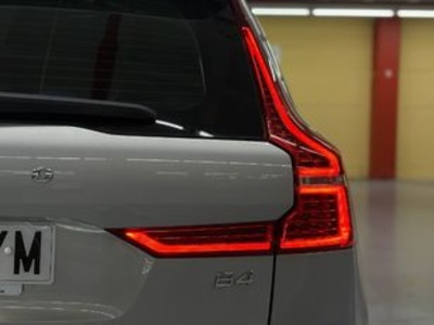 Volvo XC60 B4 D Plus Bright AWD Auto 145 kW (197 CV) Volvo XC60 B4 D Plus Bright AWD Auto 145 kW (197 CV)