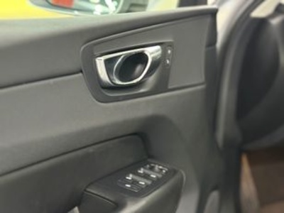 Volvo XC60 B4 D Plus Bright AWD Auto 145 kW (197 CV) Volvo XC60 B4 D Plus Bright AWD Auto 145 kW (197 CV)