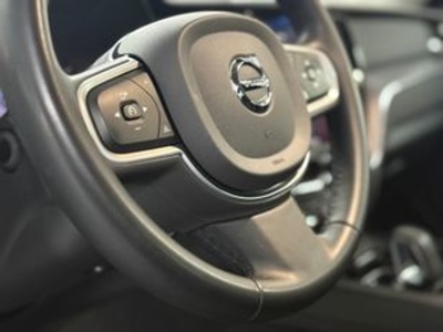 Volvo XC60 B4 D Plus Bright AWD Auto 145 kW (197 CV) Volvo XC60 B4 D Plus Bright AWD Auto 145 kW (197 CV)