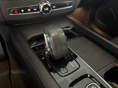 Volvo XC60 B4 D Plus Bright AWD Auto 145 kW (197 CV) Volvo XC60 B4 D Plus Bright AWD Auto 145 kW (197 CV)