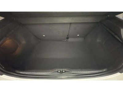 Citroen C3 PureTech 82 C-Series 61 kW (83 CV) Citroen C3 PureTech 82 C-Series 61 kW (83 CV)