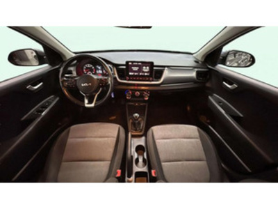 Kia Stonic 1.2 DPi Concept 62 kW (84 CV) Kia Stonic 1.2 DPi Concept 62 kW (84 CV)