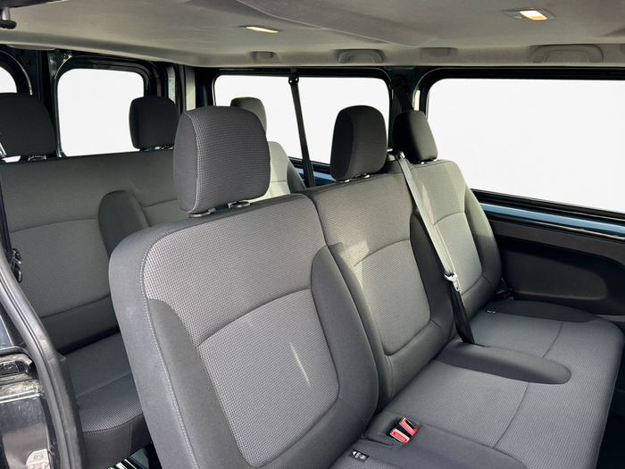 Renault Trafic Authentic Energy Blue dCi 110 kW (150 CV) EAG9 - 9 Renault Trafic Authentic Energy Blue dCi 110 kW (150 CV) EAG9 - 9