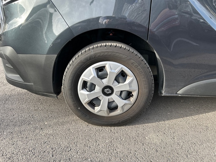 Renault Trafic Authentic Energy Blue dCi 110 kW (150 CV) EAG9 - 10 Renault Trafic Authentic Energy Blue dCi 110 kW (150 CV) EAG9 - 10