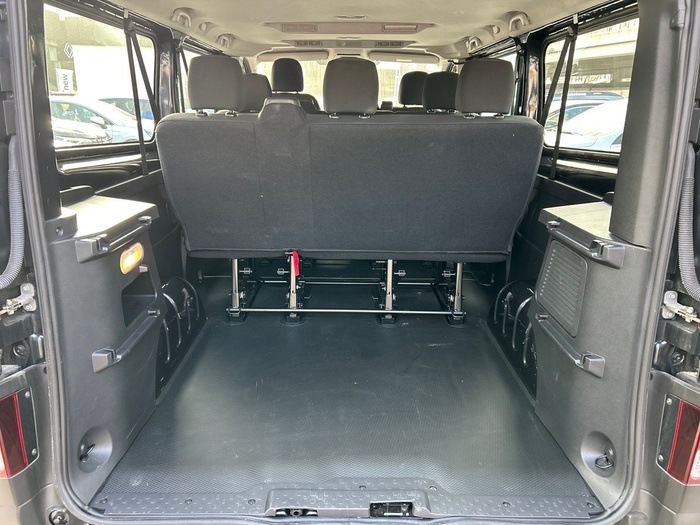 Renault Trafic Authentic Energy Blue dCi 110 kW (150 CV) EAG9 - 12 Renault Trafic Authentic Energy Blue dCi 110 kW (150 CV) EAG9 - 12