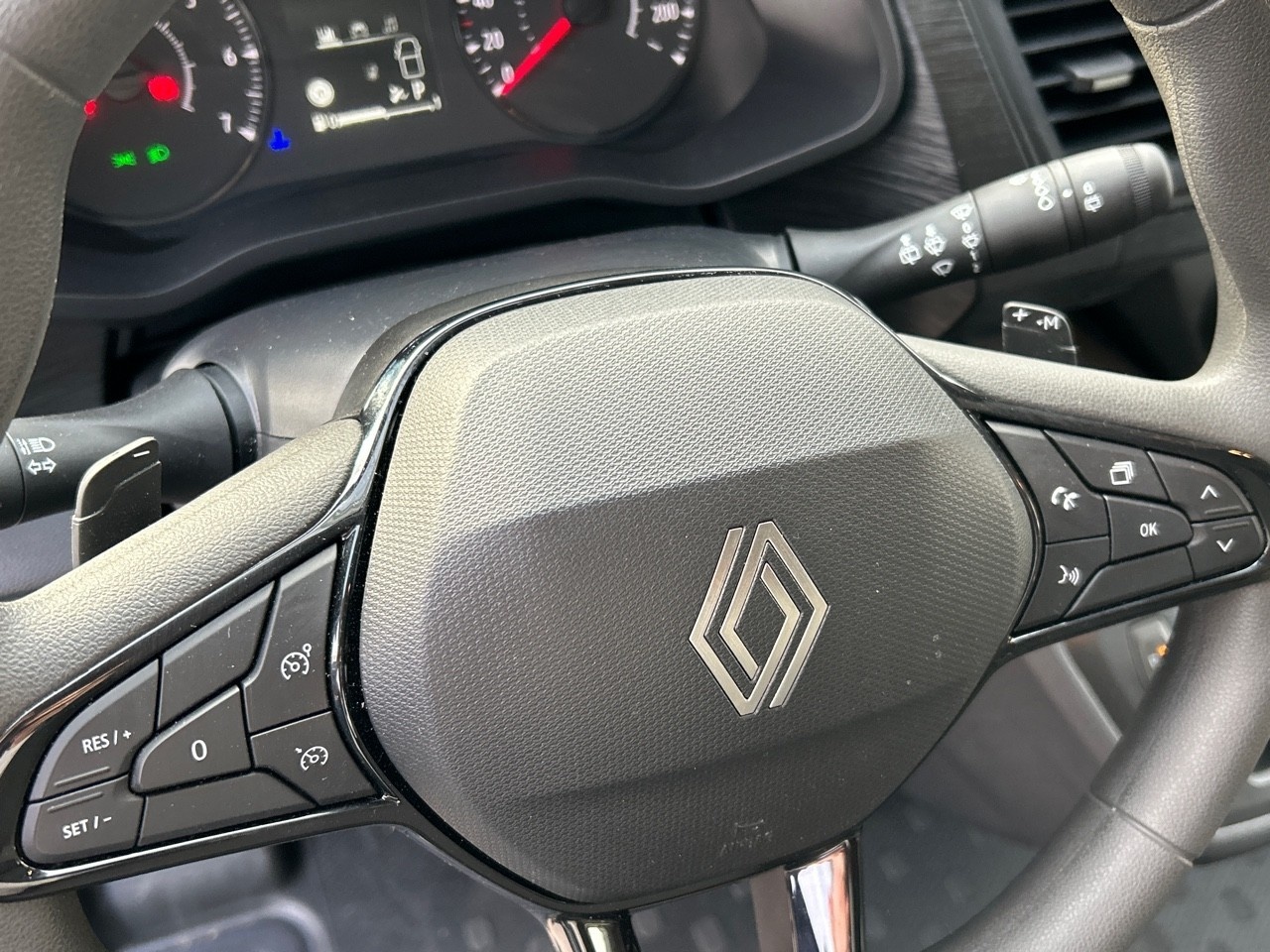 Renault Trafic Authentic Energy Blue dCi 110 kW (150 CV) EAG9 - 13