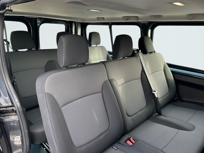 Renault Trafic Authentic Energy Blue dCi 110 kW (150 CV) EAG9 - 16 Renault Trafic Authentic Energy Blue dCi 110 kW (150 CV) EAG9 - 16