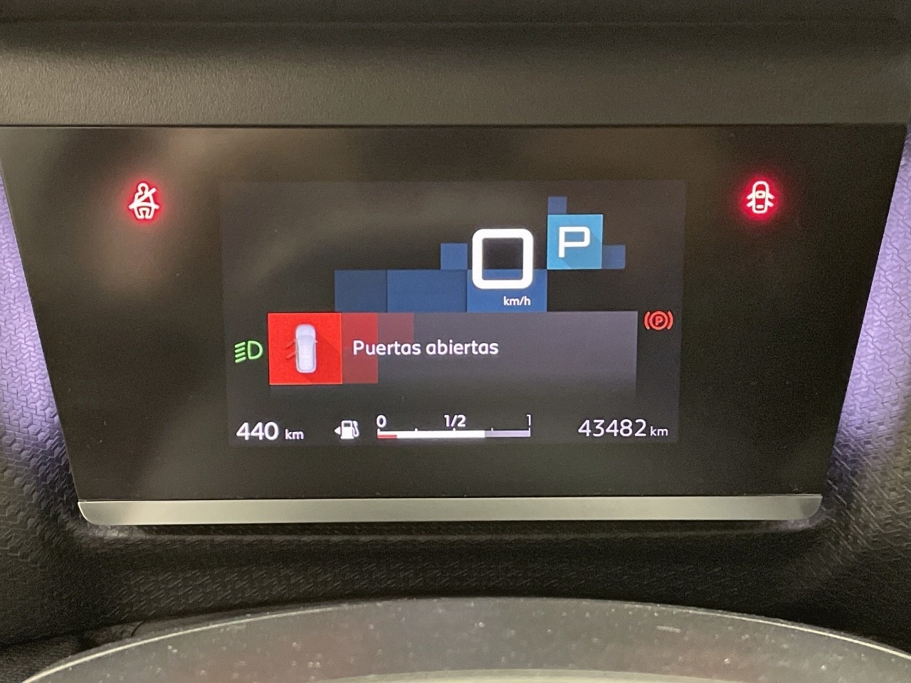 Citroen C4 PureTech 130 S&S Shine EAT8 96 kW (130 CV) - 8