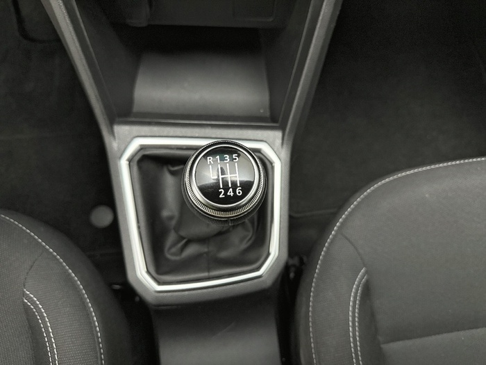 Dacia Jogger Comfort ECO-G 7 plazas 74 kW (100 CV) - 8 Dacia Jogger Comfort ECO-G 7 plazas 74 kW (100 CV) - 8