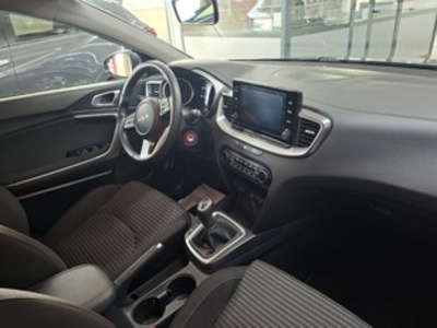 Kia XCeed 1.0 T-GDi Drive 88 kW (120 CV) Kia XCeed 1.0 T-GDi Drive 88 kW (120 CV)