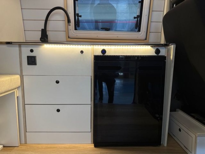 VolkswagenTransporter Furgon Batalla Corta TN 2.0 TDI 81 kW (110 CV) Vehículo usado en Barcelona - 18 VolkswagenTransporter Furgon Batalla Corta TN 2.0 TDI 81 kW (110 CV) Vehículo usado en Barcelona - 18