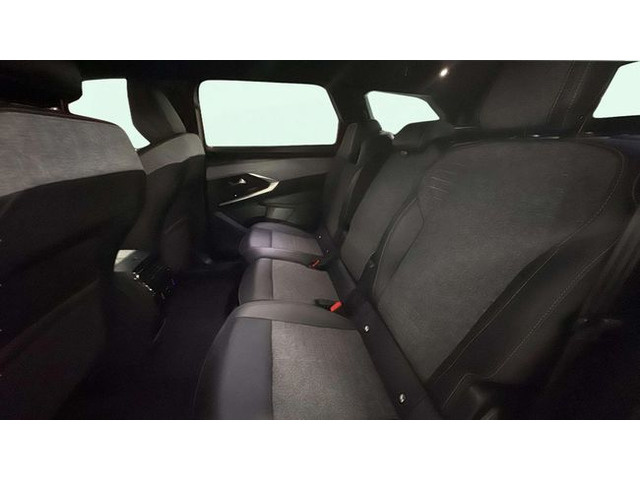 Peugeot5008 Hybrid 1.2 Allure eDCS6 107 kW (145 CV) Vehículo usado en Barcelona - 10