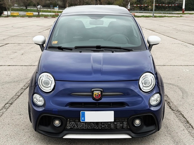 Abarth500 1.4 16v T-Jet 595 Competizione 132 kW (180 CV) Vehículo usado en Barcelona - 5