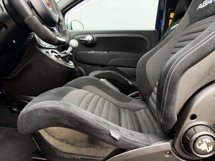 Abarth500 1.4 16v T-Jet 595 Competizione 132 kW (180 CV) Vehículo usado en Barcelona - 6 Abarth500 1.4 16v T-Jet 595 Competizione 132 kW (180 CV) Vehículo usado en Barcelona - 6