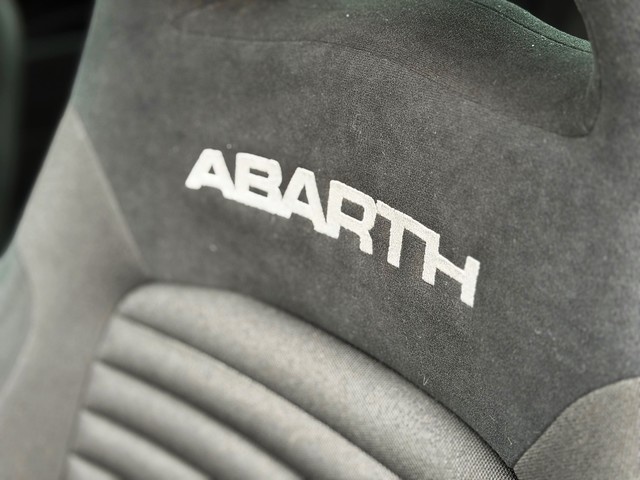 Abarth500 1.4 16v T-Jet 595 Competizione 132 kW (180 CV) Vehículo usado en Barcelona - 20