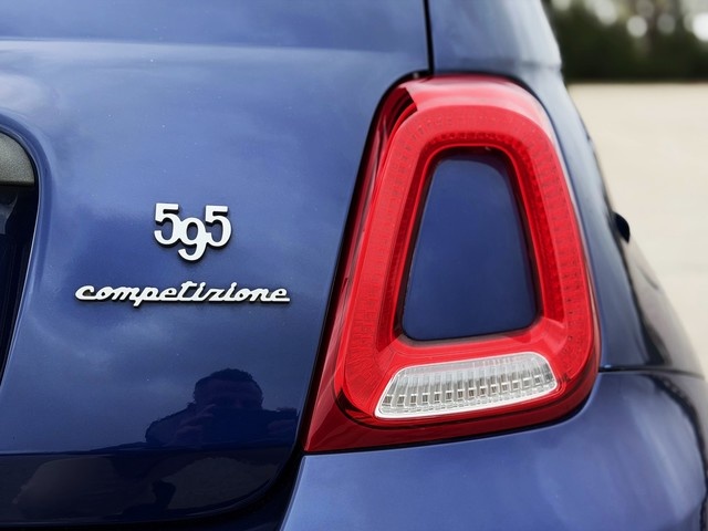 Abarth500 1.4 16v T-Jet 595 Competizione 132 kW (180 CV) Vehículo usado en Barcelona - 21