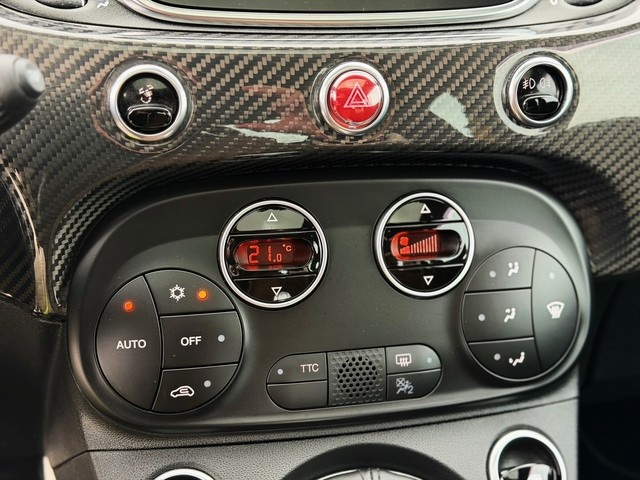 Abarth500 1.4 16v T-Jet 595 Competizione 132 kW (180 CV) Vehículo usado en Barcelona - 26