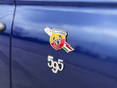 Abarth 500 1.4 16v T-Jet 595 Competizione 132 kW (180 CV) Abarth 500 1.4 16v T-Jet 595 Competizione 132 kW (180 CV)
