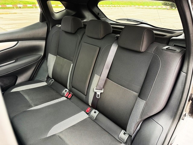 NissanQashqai DIG-T 140 Q-Line 103 kW (140 CV) Vehículo usado en Barcelona - 10