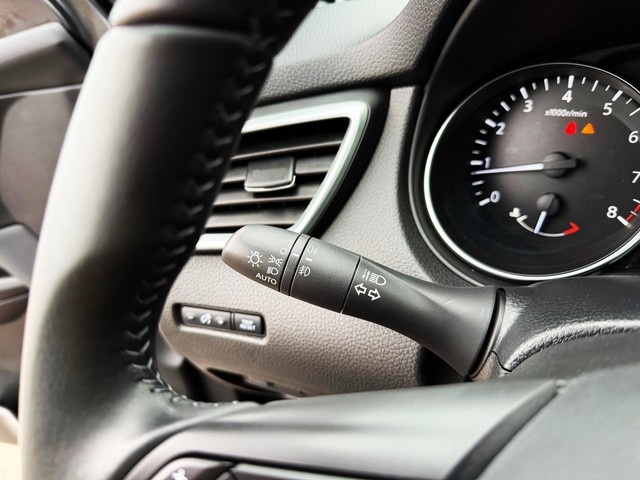 NissanQashqai DIG-T 140 Q-Line 103 kW (140 CV) Vehículo usado en Barcelona - 17