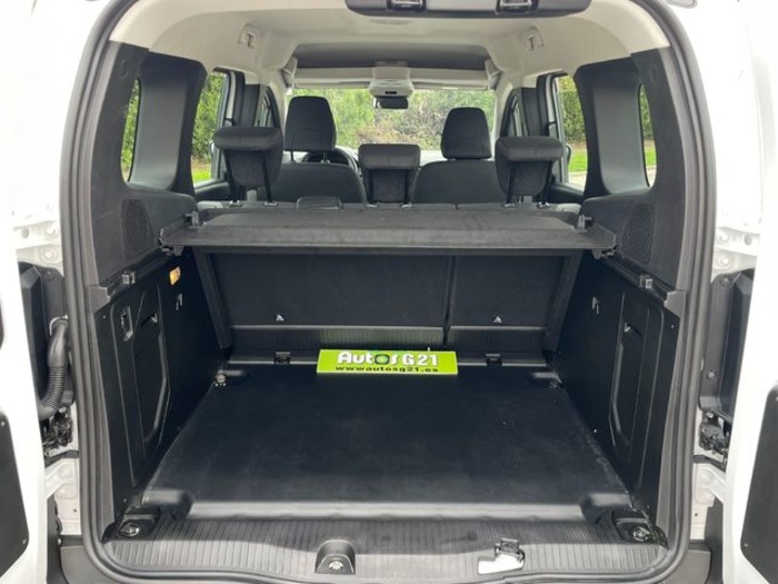 RenaultKangoo Combi Life Edition One 1.5 Blue dCi 70 kW (95 CV) Vehículo usado en Barcelona - 8 RenaultKangoo Combi Life Edition One 1.5 Blue dCi 70 kW (95 CV) Vehículo usado en Barcelona - 8