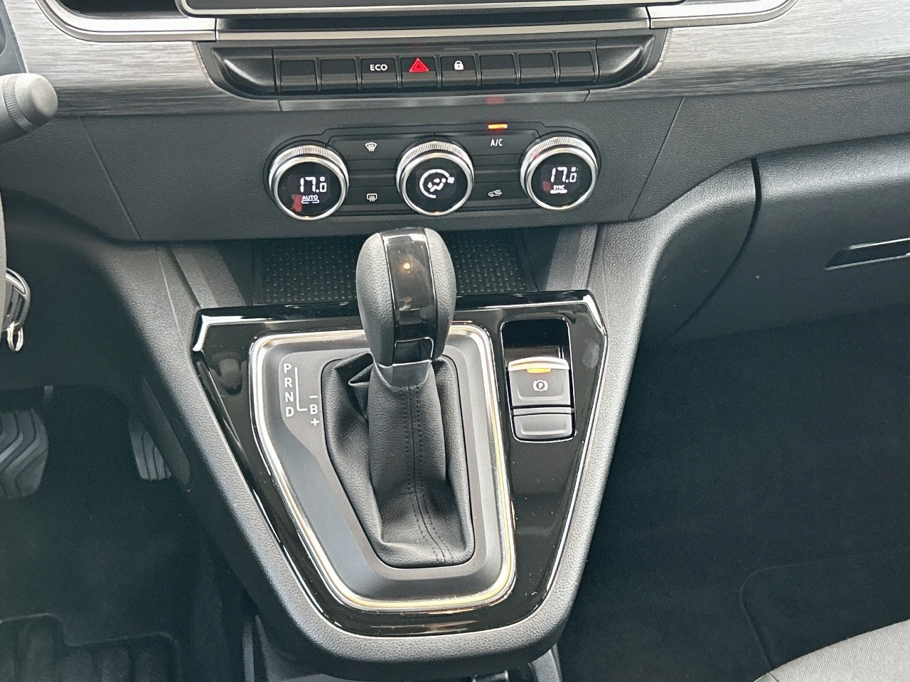 Renault Kangoo Combi Equilibre L1 E-Tech 90 kW (122 CV) - 7