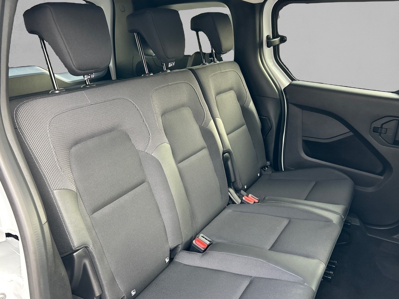 Renault Kangoo Combi Equilibre L1 E-Tech 90 kW (122 CV) - 15