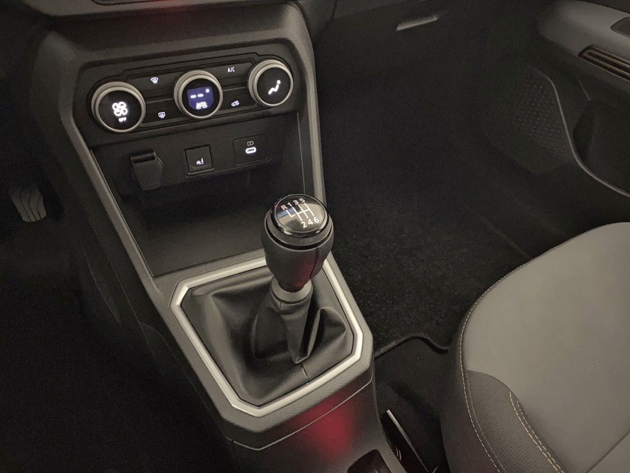 Dacia Sandero Stepway Extreme Go TCe 81 kW (110 CV) - 8