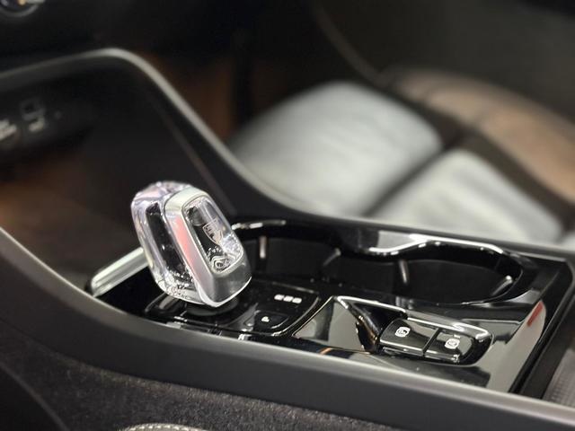 VolvoXC40 T4 Twin Recharge Inscription Auto 155 kW (211 CV) Vehículo usado en Barcelona - 19