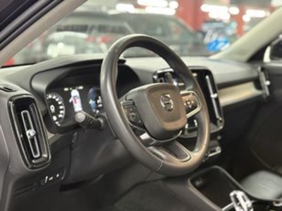 Volvo XC40 T4 Twin Recharge Inscription Auto 155 kW (211 CV) Volvo XC40 T4 Twin Recharge Inscription Auto 155 kW (211 CV)