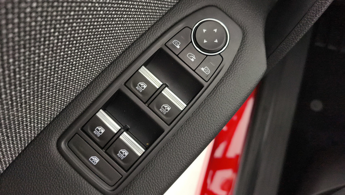 Renault Captur Techno Eco-G GLP 74 kW (100 CV) - 24 Renault Captur Techno Eco-G GLP 74 kW (100 CV) - 24