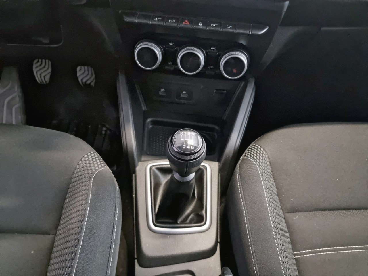 Dacia Duster Journey Go TCE ECO-G 4X2 74 kW (100 CV) - 8