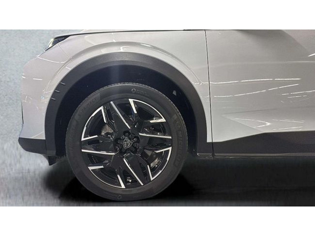 Peugeot5008 Hybrid 1.2 Allure eDCS6 107 kW (145 CV) Vehículo usado en Barcelona - 22