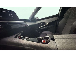 Peugeot 5008 Hybrid 1.2 Allure eDCS6 107 kW (145 CV)