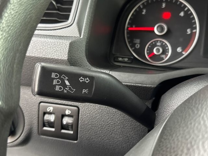 VolkswagenCaddy Profesional Kombi Profesional 2.0 TDI BMT 55 kW (75 CV) Vehículo usado en Barcelona - 20 VolkswagenCaddy Profesional Kombi Profesional 2.0 TDI BMT 55 kW (75 CV) Vehículo usado en Barcelona - 20