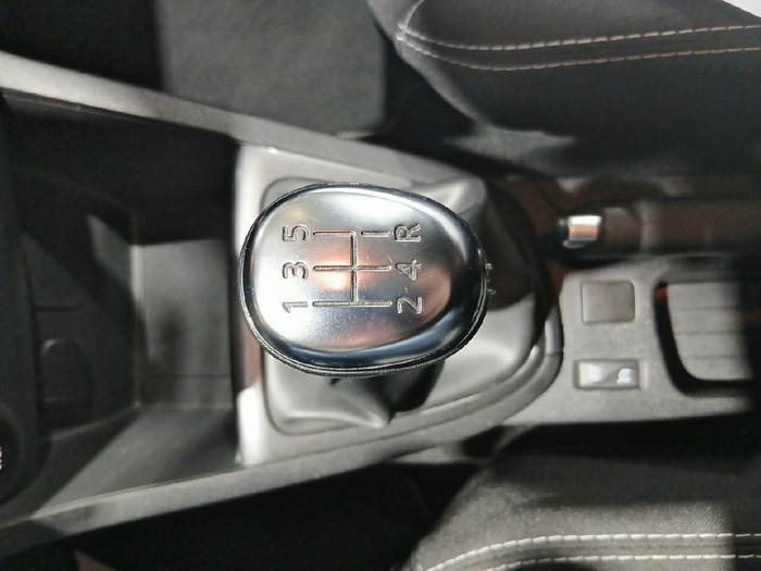 Renault Clio Limited Energy TCe 66 kW (90 CV) - 7 Renault Clio Limited Energy TCe 66 kW (90 CV) - 7