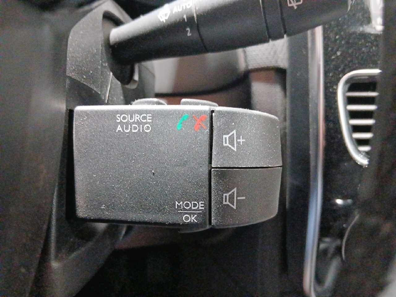 Renault Clio Limited Energy TCe 66 kW (90 CV) - 18