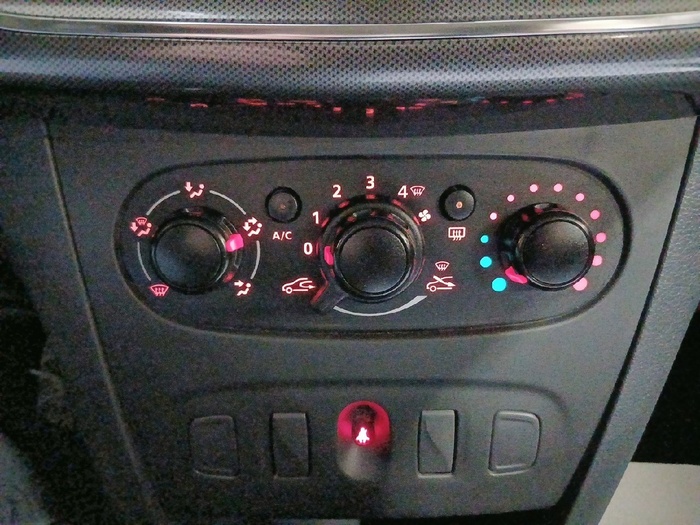 Dacia Sandero Stepway Ambiance TCe 66 kW (90 CV) - 13 Dacia Sandero Stepway Ambiance TCe 66 kW (90 CV) - 13