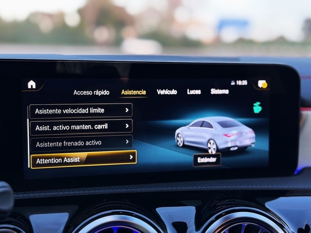 Mercedes-BenzCLA 200 d 110 kW (150 CV) Vehículo usado en Barcelona - 26