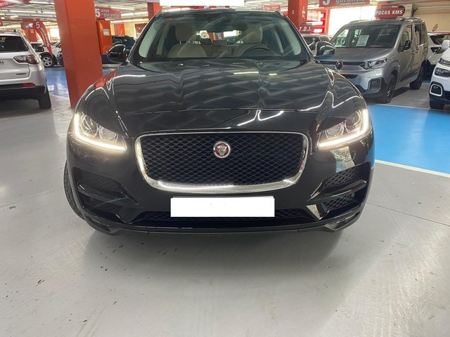 JaguarF-PACE 2.0L i4D Prestige Auto 132 kW (180 CV) Vehículo usado en Barcelona - 2