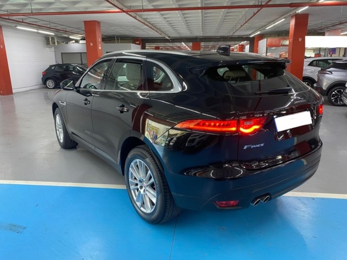 JaguarF-PACE 2.0L i4D Prestige Auto 132 kW (180 CV) Vehículo usado en Barcelona - 7 JaguarF-PACE 2.0L i4D Prestige Auto 132 kW (180 CV) Vehículo usado en Barcelona - 7