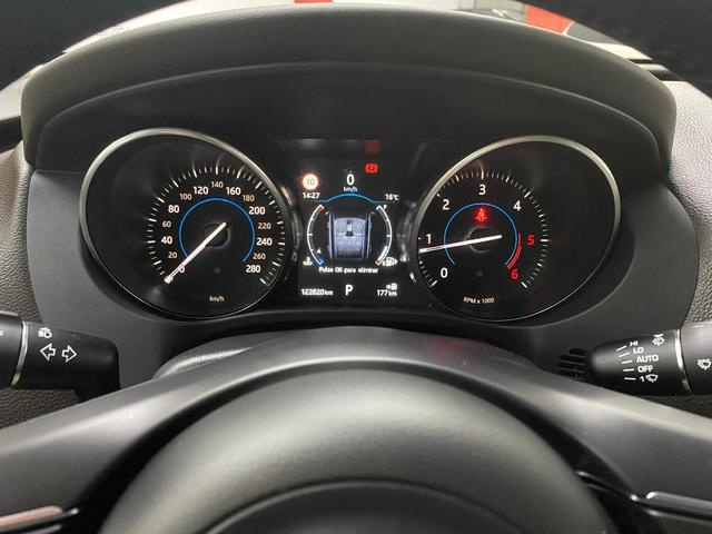 JaguarF-PACE 2.0L i4D Prestige Auto 132 kW (180 CV) Vehículo usado en Barcelona - 13