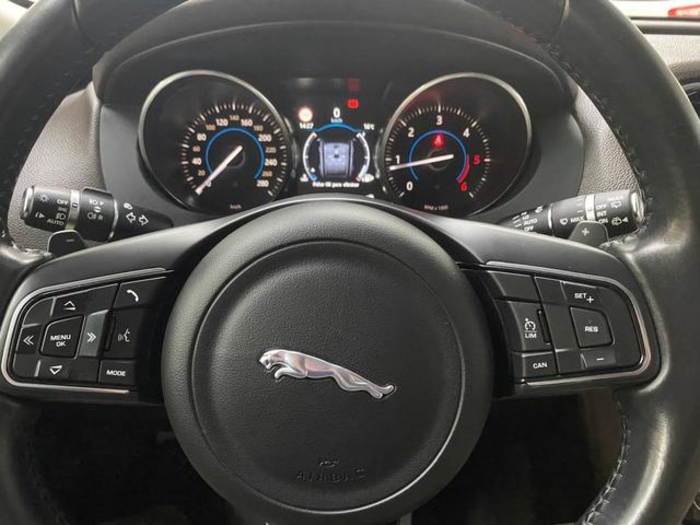 JaguarF-PACE 2.0L i4D Prestige Auto 132 kW (180 CV) Vehículo usado en Barcelona - 14 JaguarF-PACE 2.0L i4D Prestige Auto 132 kW (180 CV) Vehículo usado en Barcelona - 14